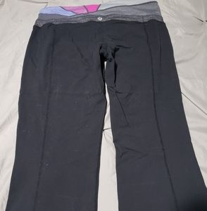 Lululemon groove Crops size 10 pinks/grey